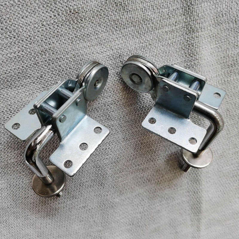 Doppelohr-Kopfstützen-Scharnie – Furniture Hardware Bewertung und Preis